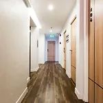 Metro Hotel